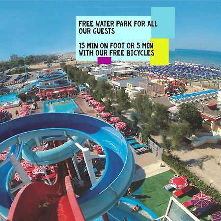 Hotel Giorg - Waterpark Included Rimini Bagian luar foto