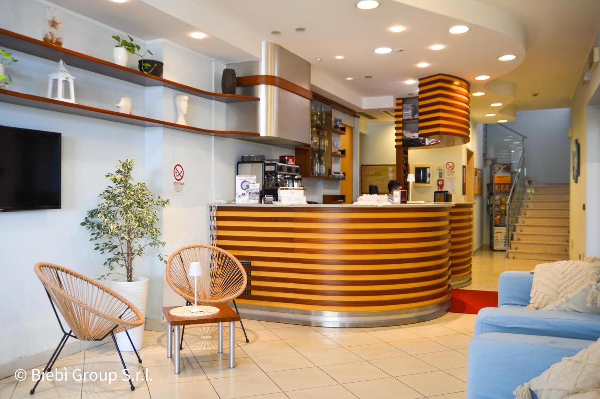 Hotel Giorg - Waterpark Included Rimini Bagian luar foto